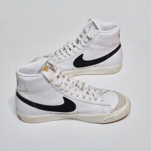 Women's Nike Blazer Mid '77 Vintage White/Black